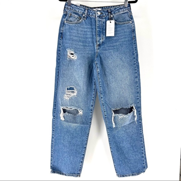 Forever 21 Women's Mid Rise Relaxed Fit Slim Leg Boyfriend Jeans - 26 - Picture 2 of 8